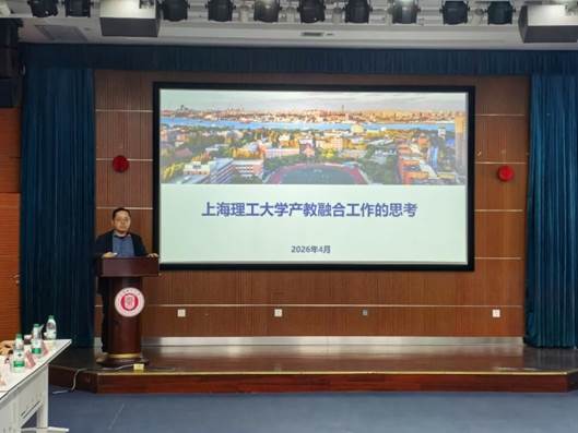 电视游戏的萤幕 AI 生成的内容可能不正确。